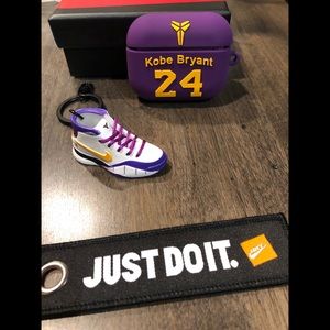 Kobe Bryant Airpod Pro Case & sneaker keychain